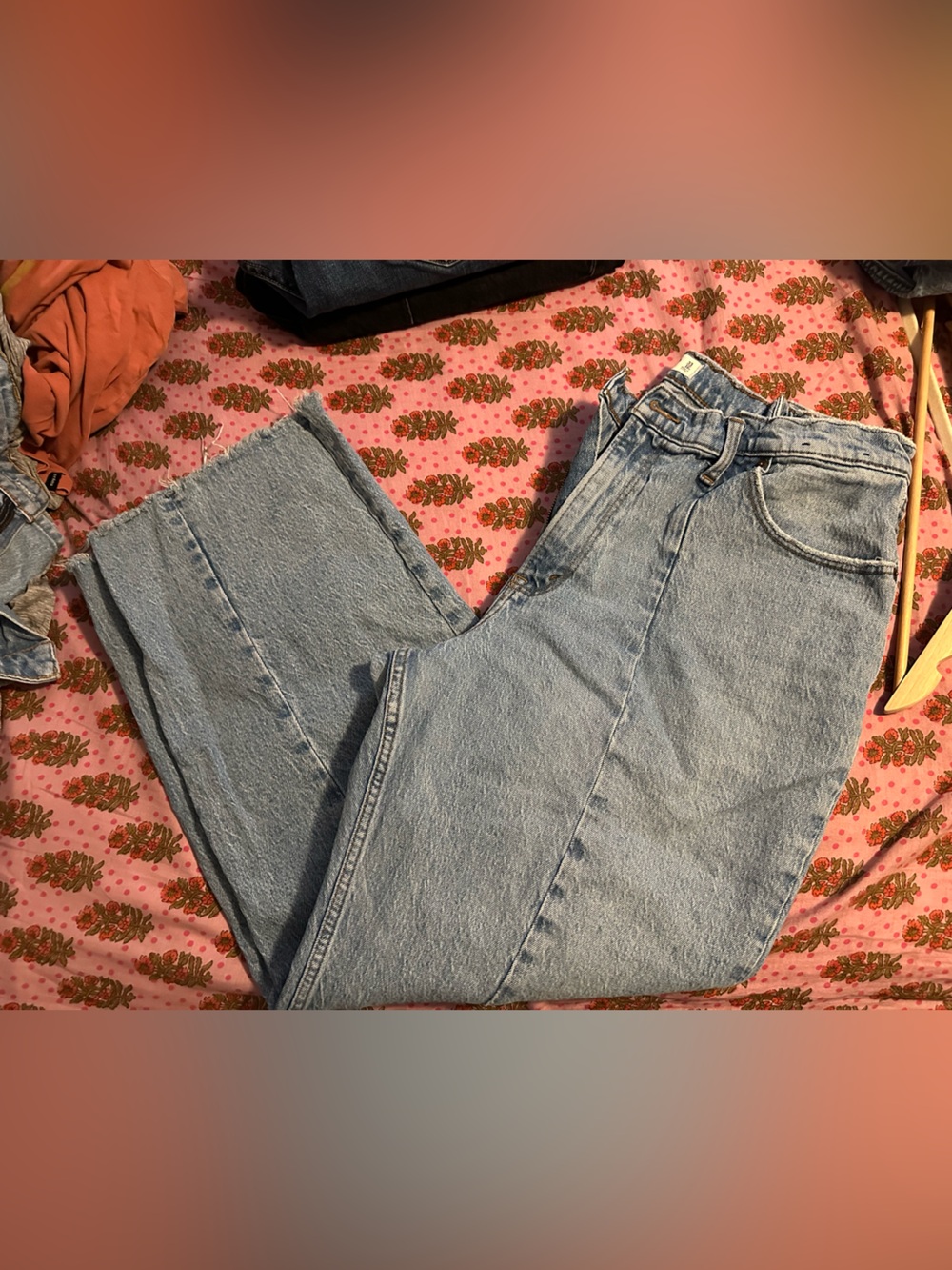 A&F Curve Love — 90s Relaxed High Rise